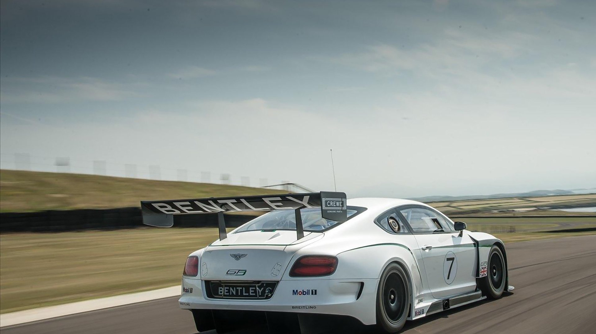 伊布之火，当足球巨人的灵魂在篮球场上点燃东决之战