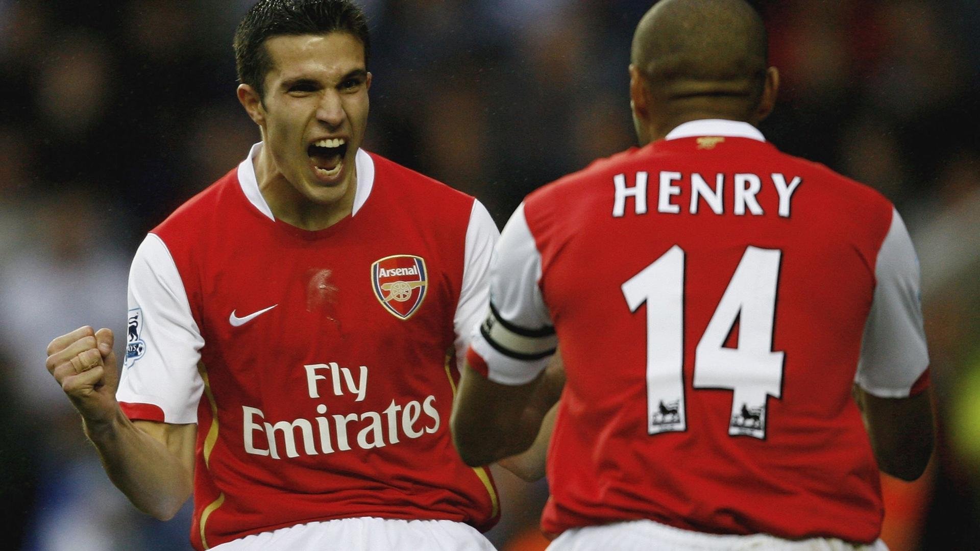 冰与火的对决，孔德铸就钢铁屏障，三狮军团防线上的沉默艺术家